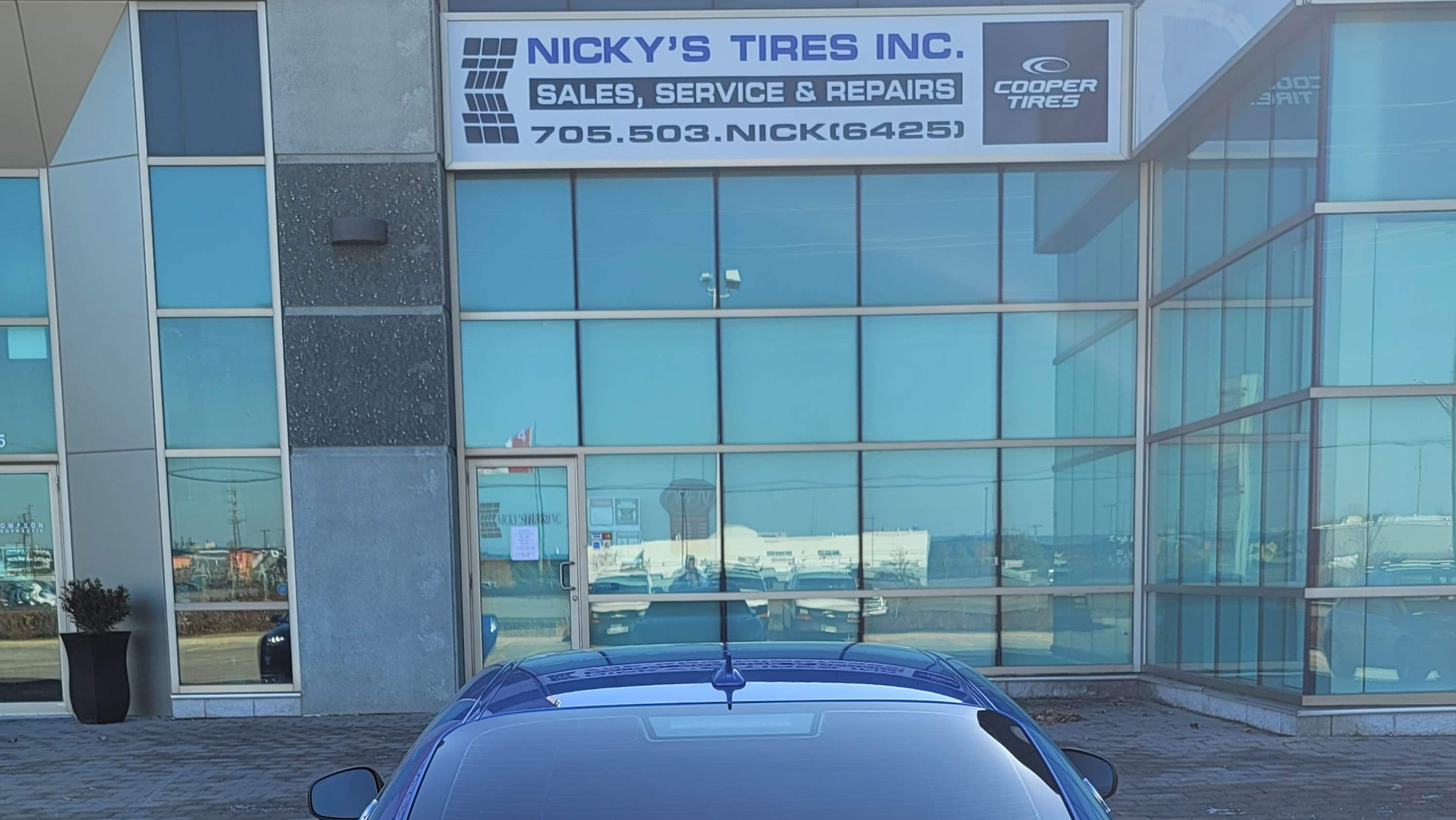Nicky's Tires storefront building in Barrie